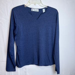 Marsh Landing Long sleeve blue top. V Neck with stretch. New
